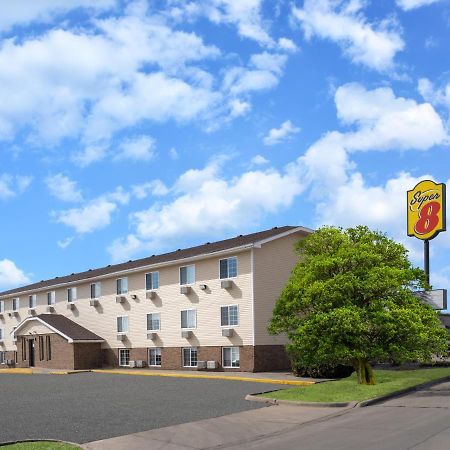 Super 8 By Wyndham Clinton Otel Dış mekan fotoğraf